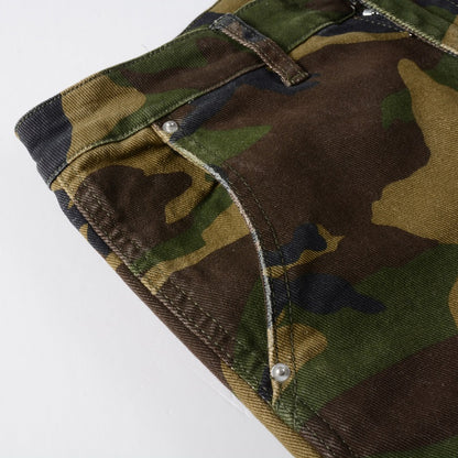 Jeans militaire à poche et déchirure