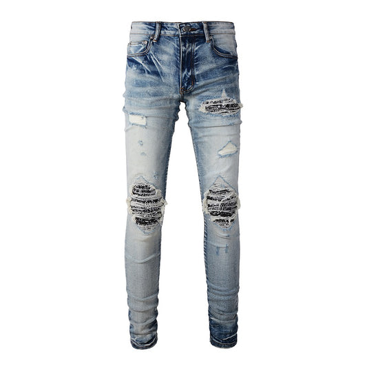 Jeans bleu déchirure avec patch en tissus