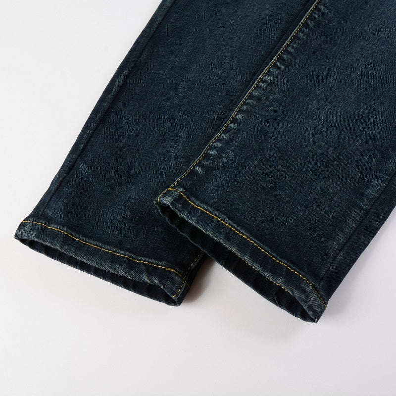 Denim coupure rempli avec patch délavé